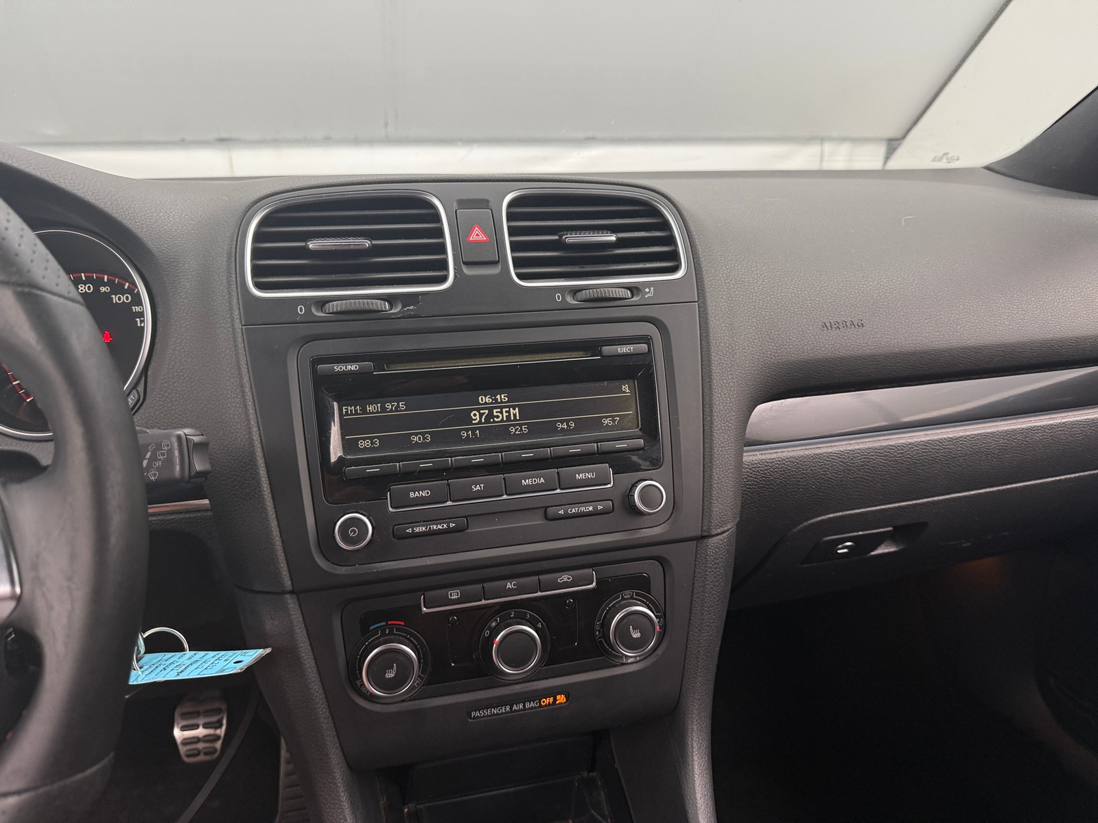 Thumbnail: 2012 Volkswagen Golf - 4