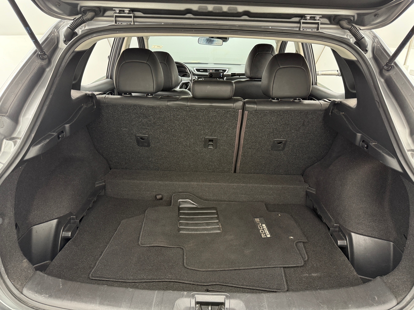 Thumbnail: 2017 Nissan Rogue Sport - 6