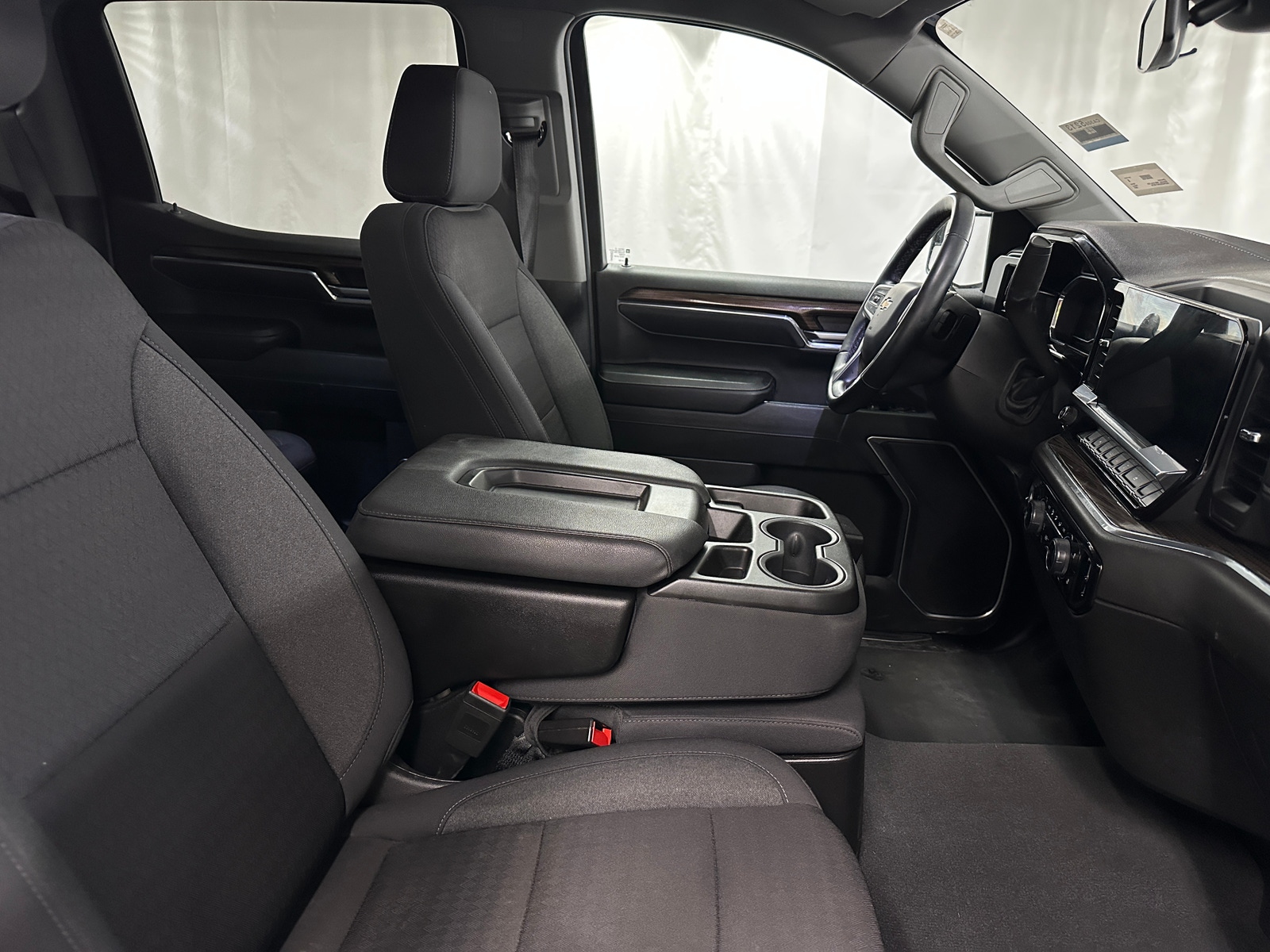 Thumbnail: 2024 Chevrolet Silverado 1500 - 2
