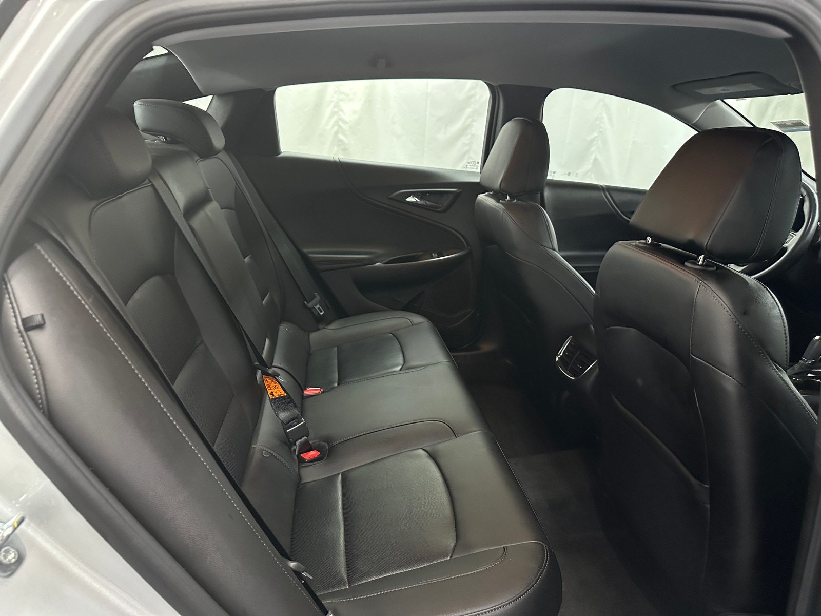 Thumbnail: 2017 Chevrolet Malibu - 5