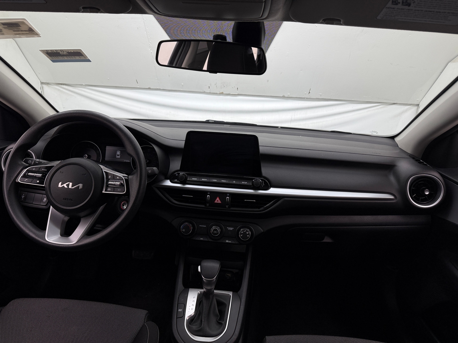 Thumbnail: 2024 Kia Forte - 3