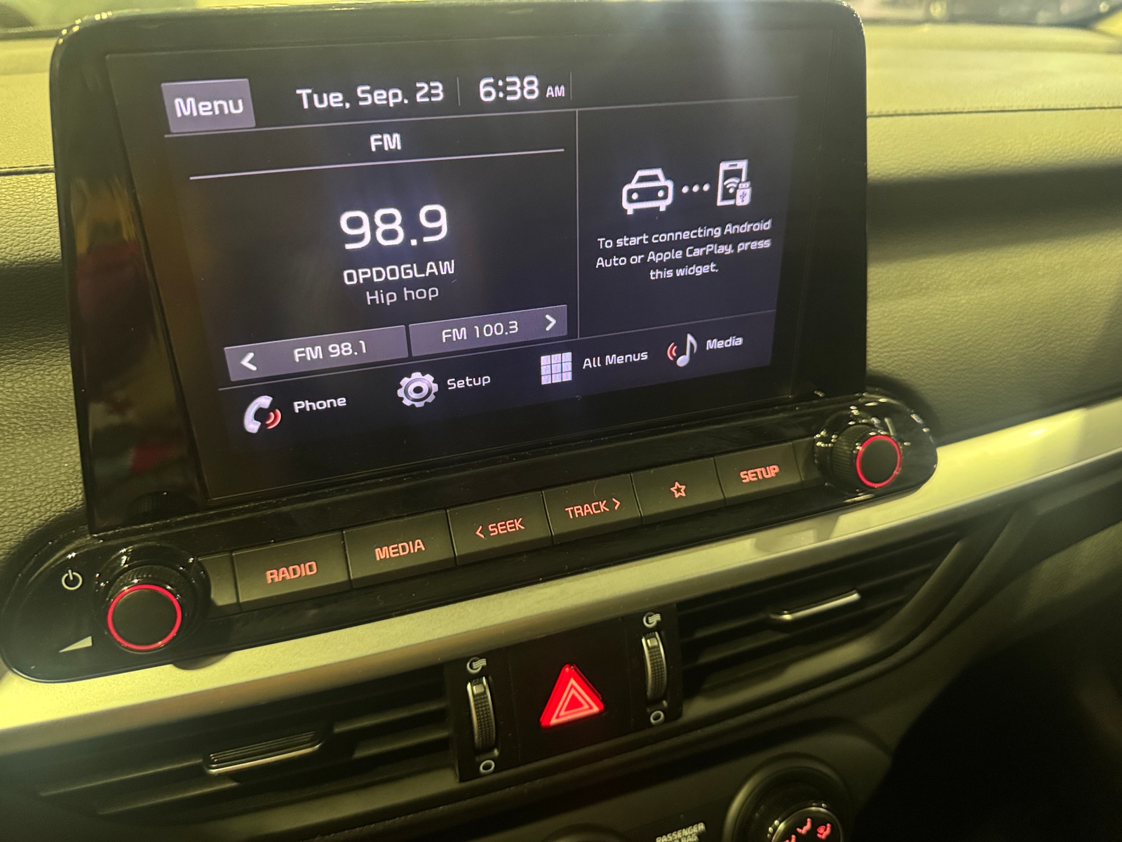 Thumbnail: 2024 Kia Forte - 4