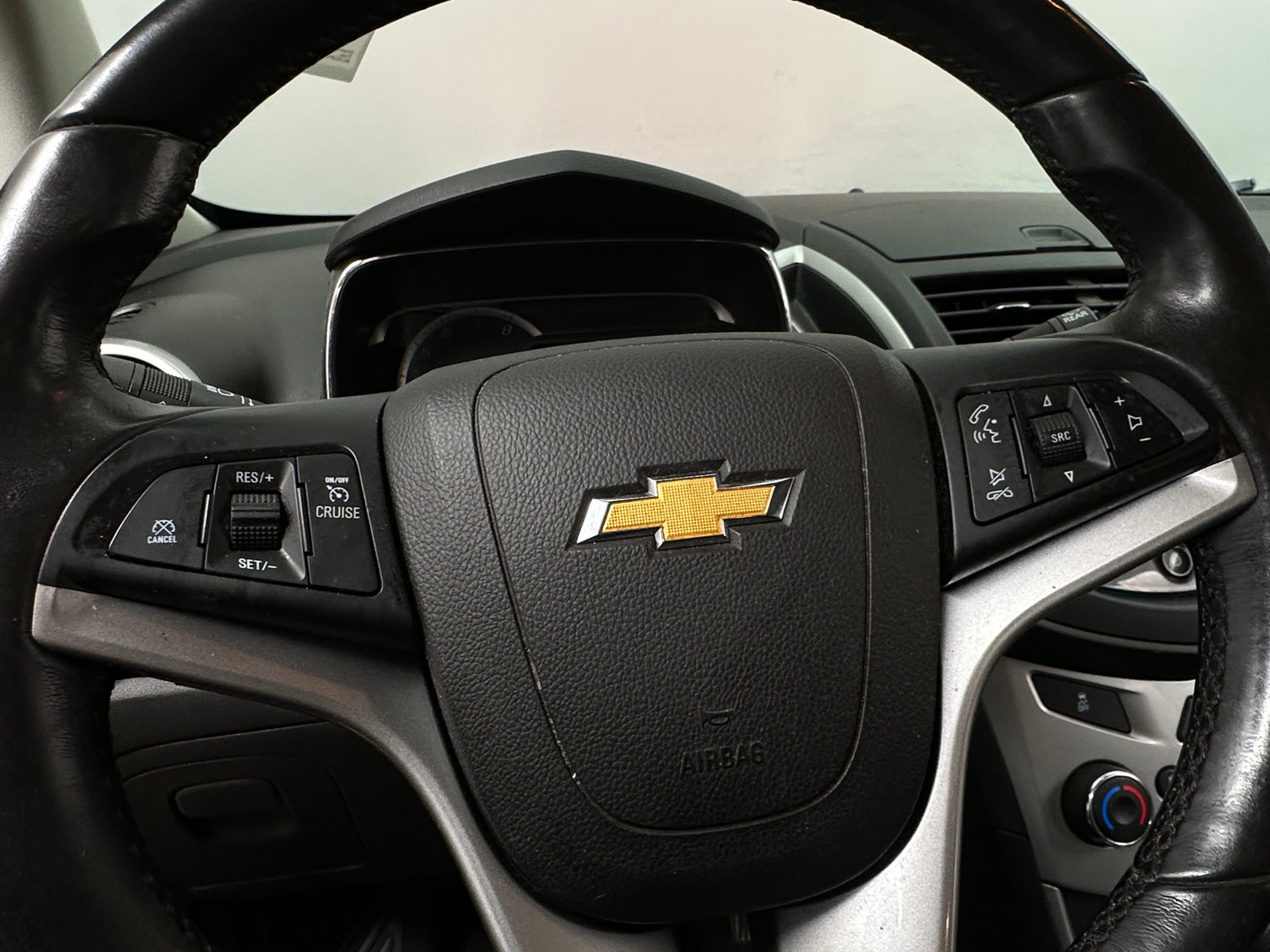 Thumbnail: 2016 Chevrolet Trax - 5
