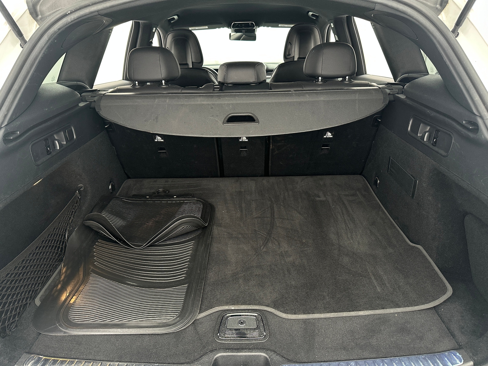 Thumbnail: 2024 Mercedes-Benz GLC - 6