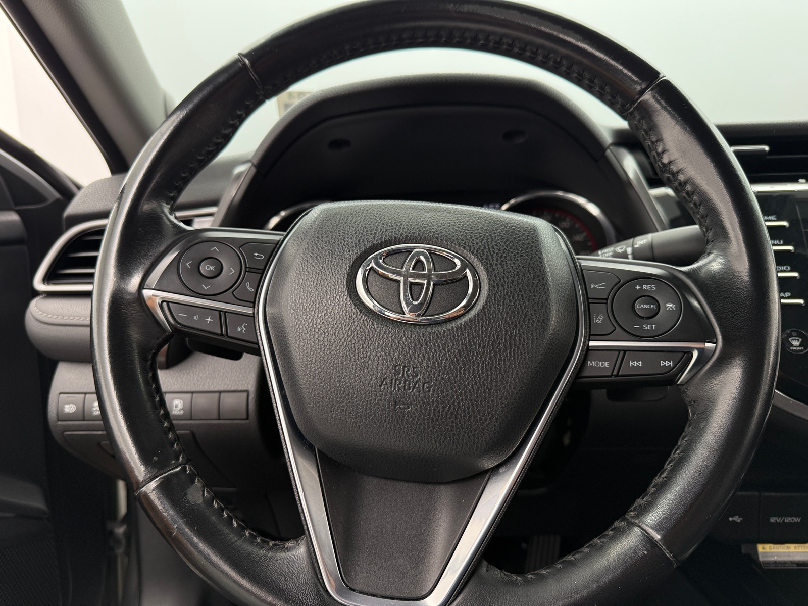 Thumbnail: 2020 Toyota Camry - 4