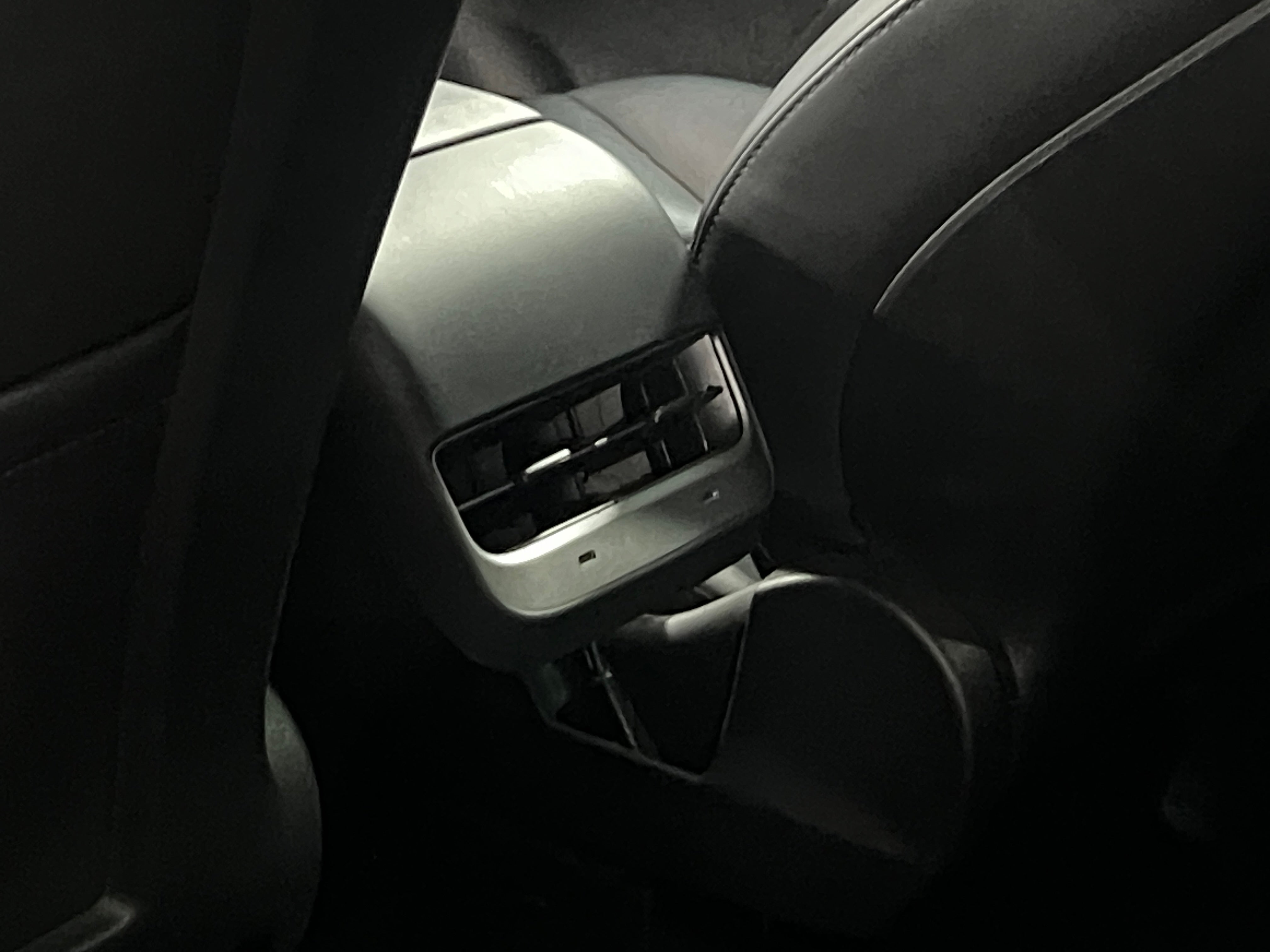 Used 2021 Tesla Model Y Long Range with VIN 5YJYGDEEXMF184462 for sale in Auburn, WA