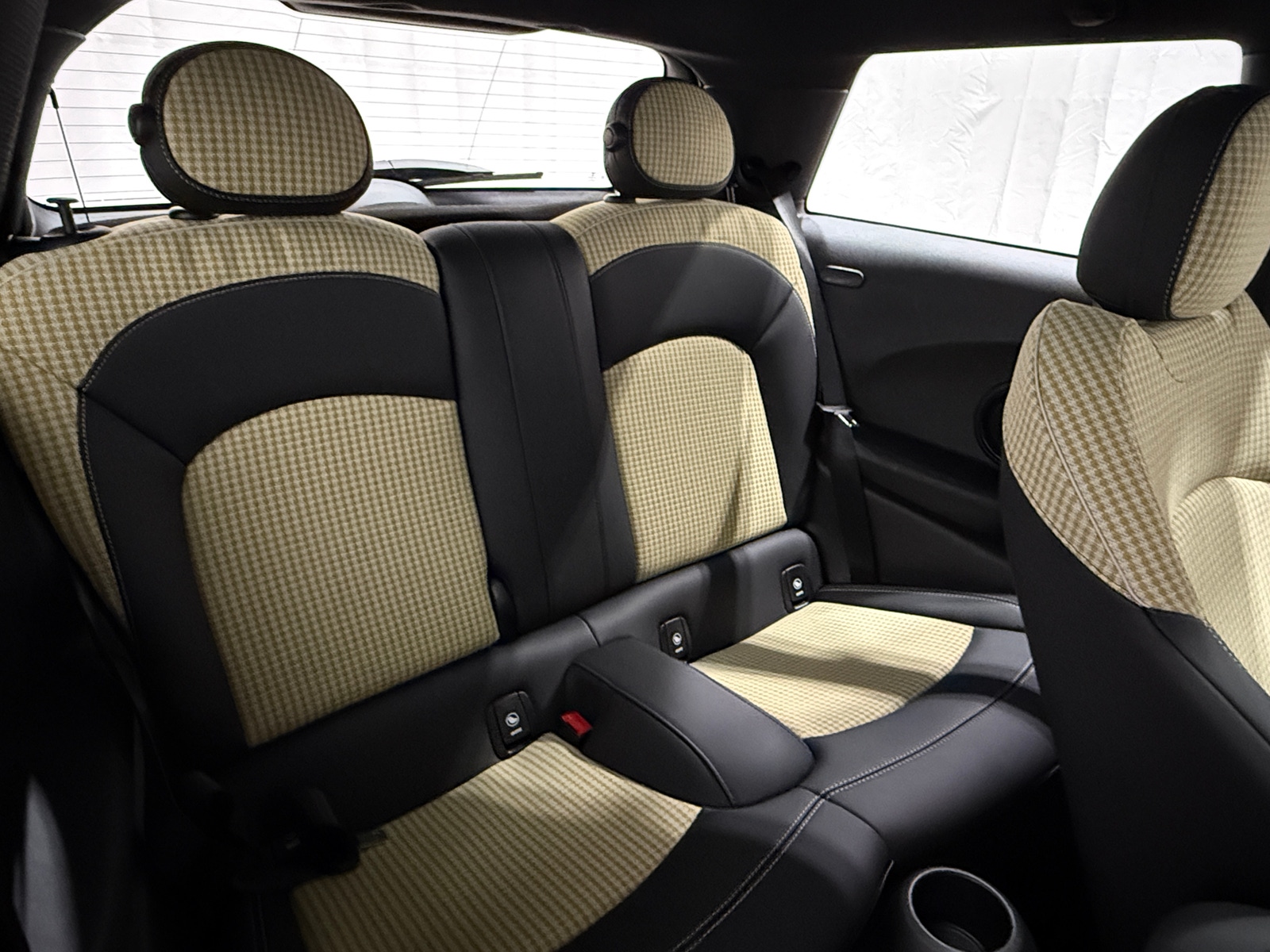 Thumbnail: 2023 MINI Cooper Hardtop - 5