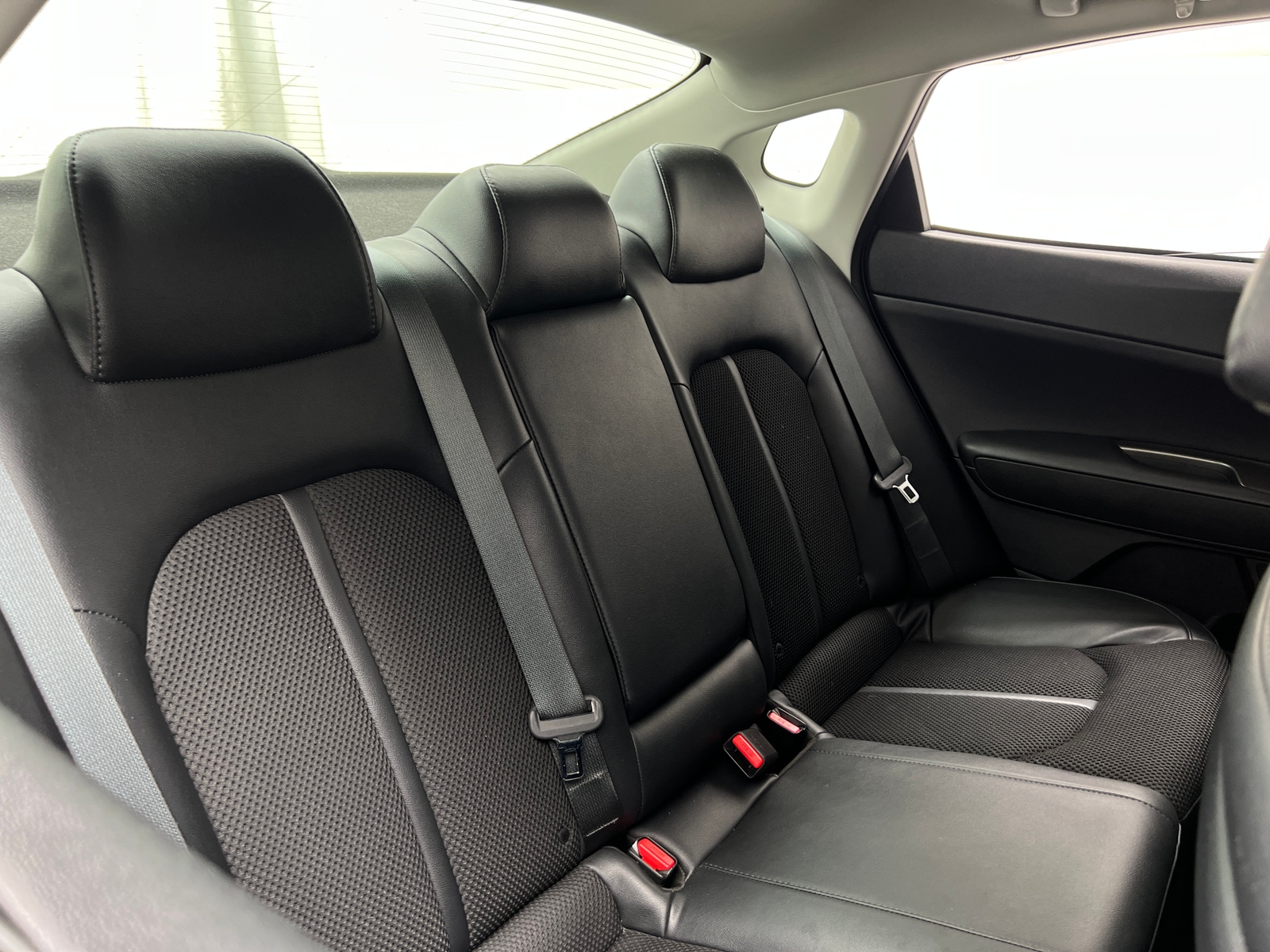 Thumbnail: 2019 Kia Optima - 5