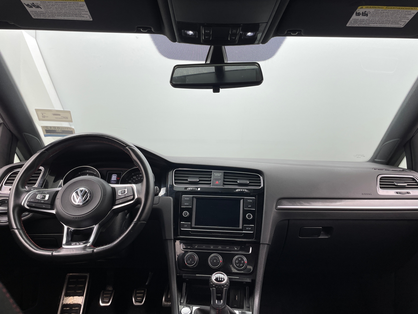 Thumbnail: 2019 Volkswagen Golf - 3