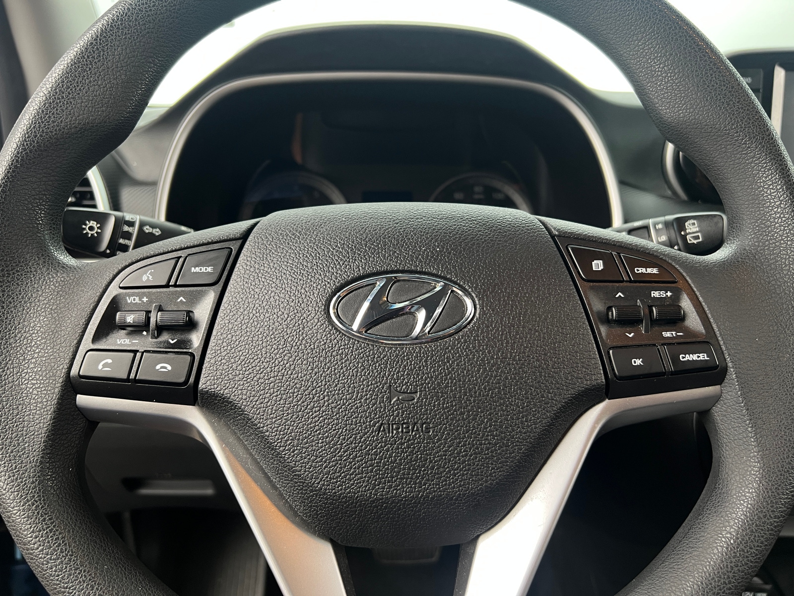 Thumbnail: 2019 Hyundai Tucson - 5