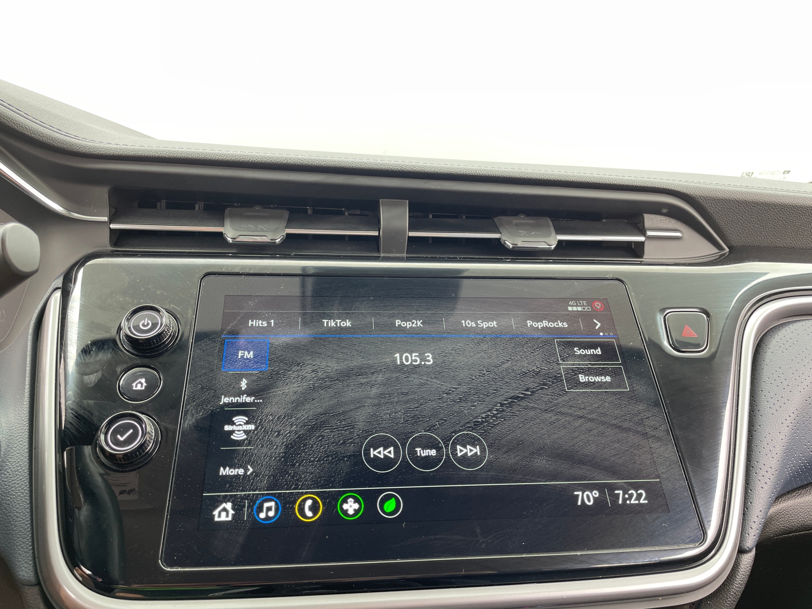 Thumbnail: 2022 Chevrolet Bolt EUV - 3