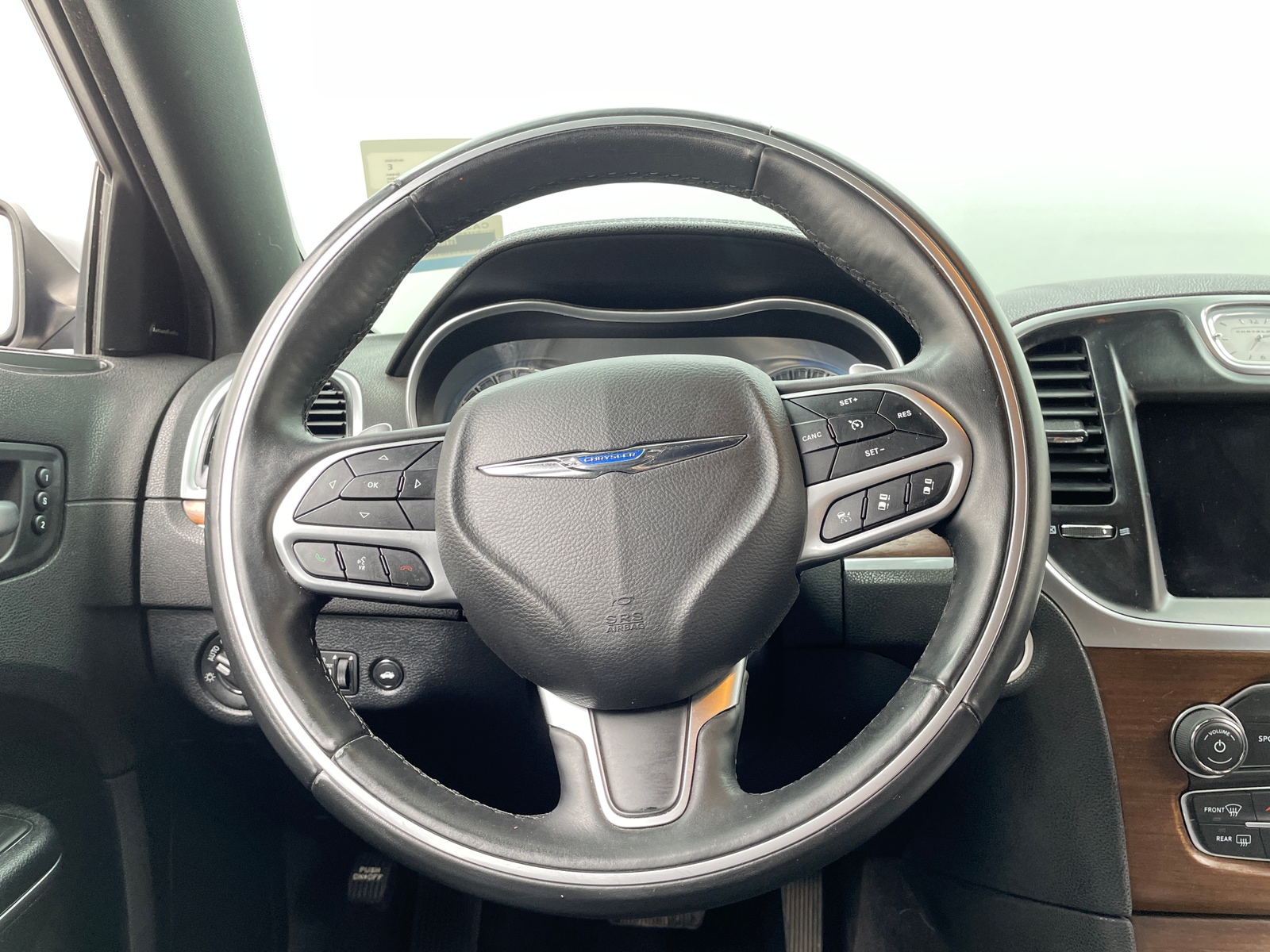 Thumbnail: 2017 Chrysler 300 - 5