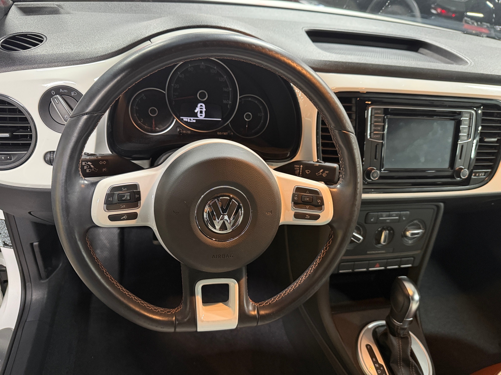 Thumbnail: 2017 Volkswagen Beetle - 5
