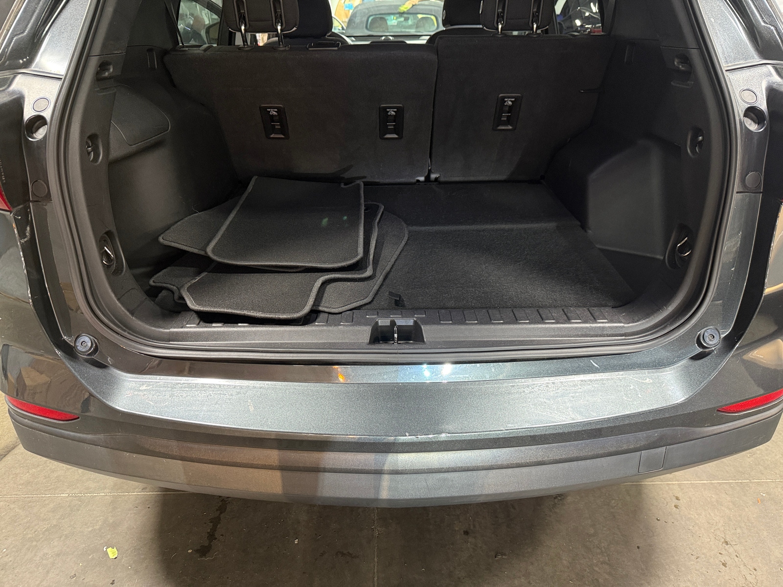Thumbnail: 2019 Chevrolet Equinox - 7