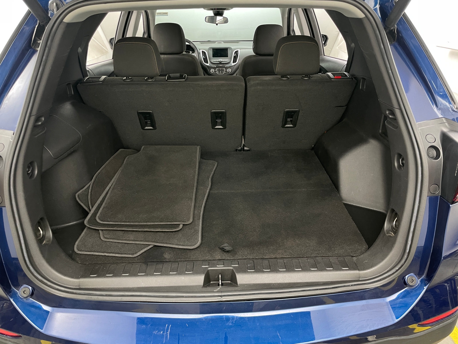 Thumbnail: 2023 Chevrolet Equinox - 7