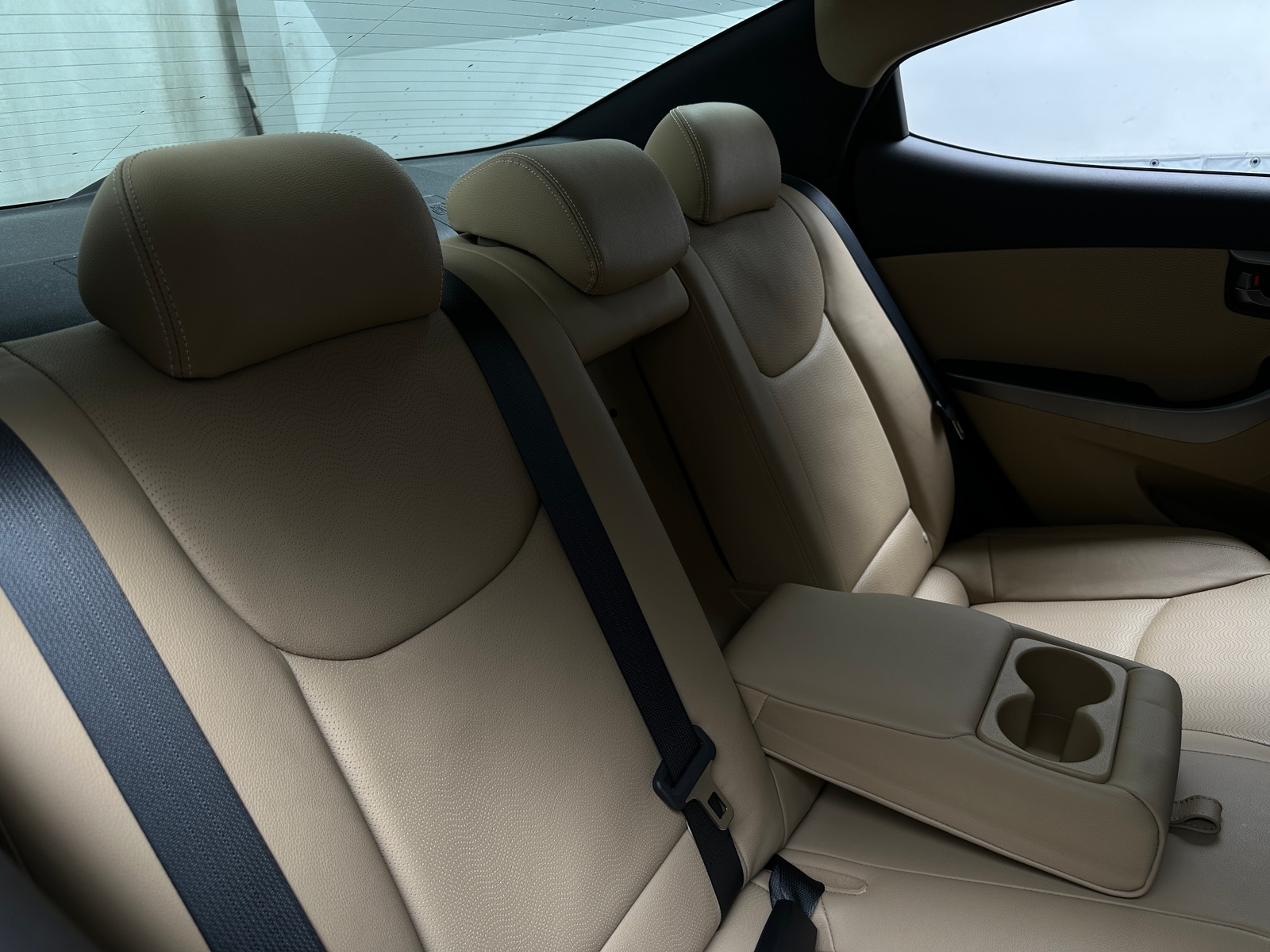 Thumbnail: 2013 Hyundai Elantra - 5