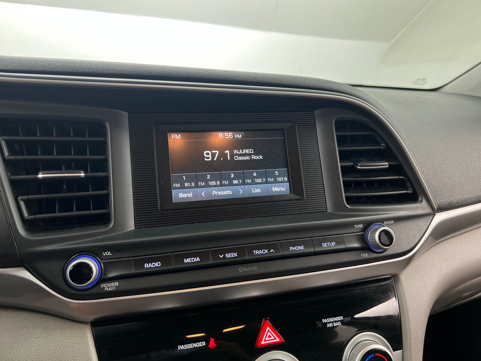 Thumbnail: 2019 Hyundai Elantra - 4