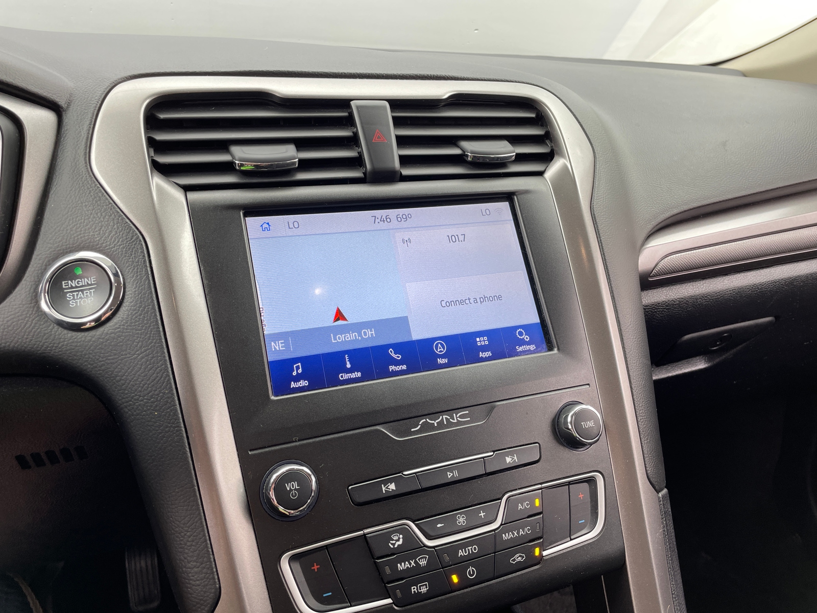Thumbnail: 2020 Ford Fusion - 4