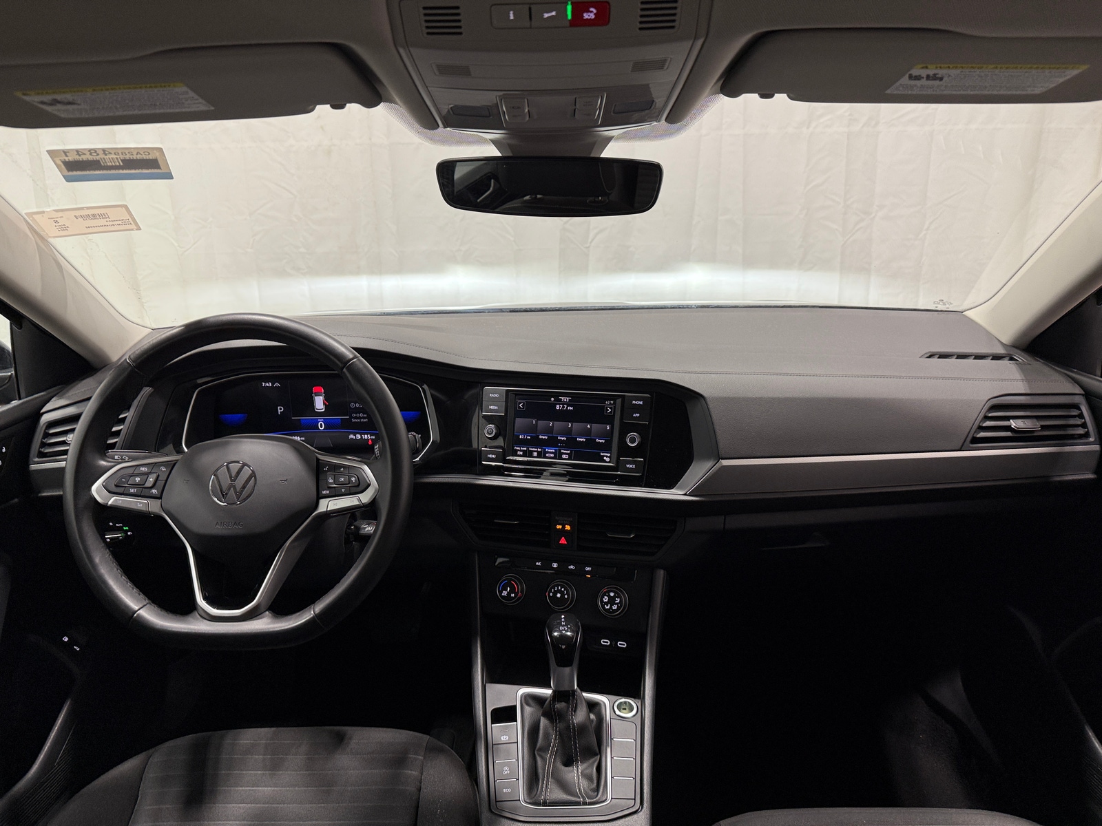 Thumbnail: 2024 Volkswagen Jetta - 3