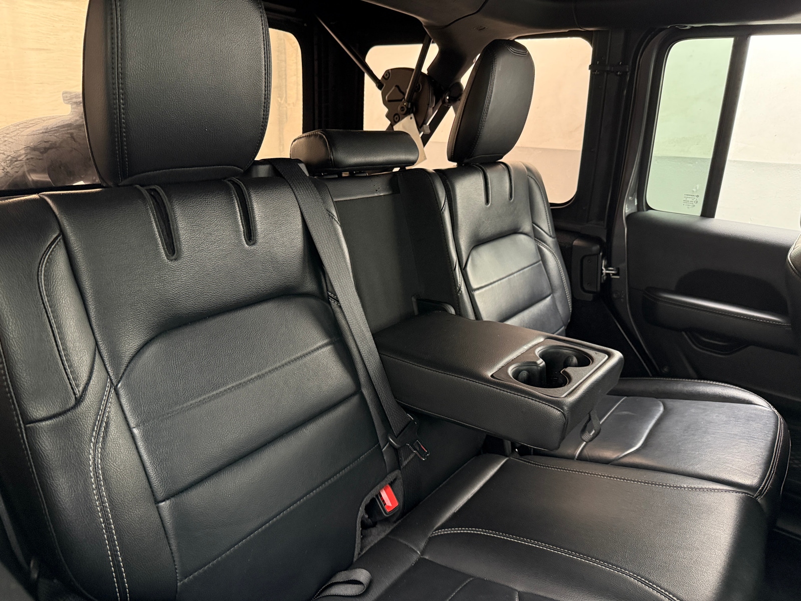 Thumbnail: 2021 Jeep Wrangler - 5