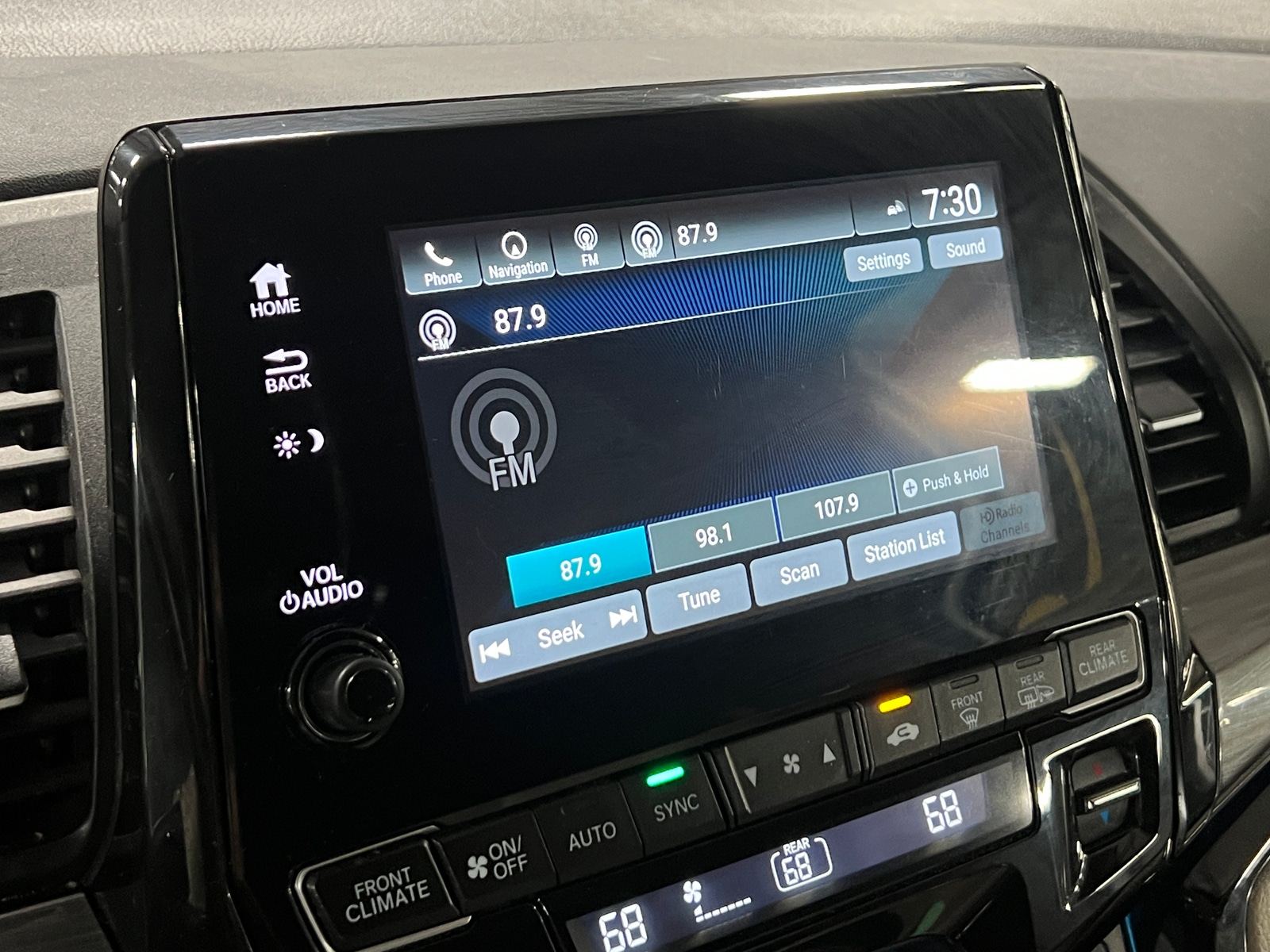 Thumbnail: 2022 Honda Odyssey - 3