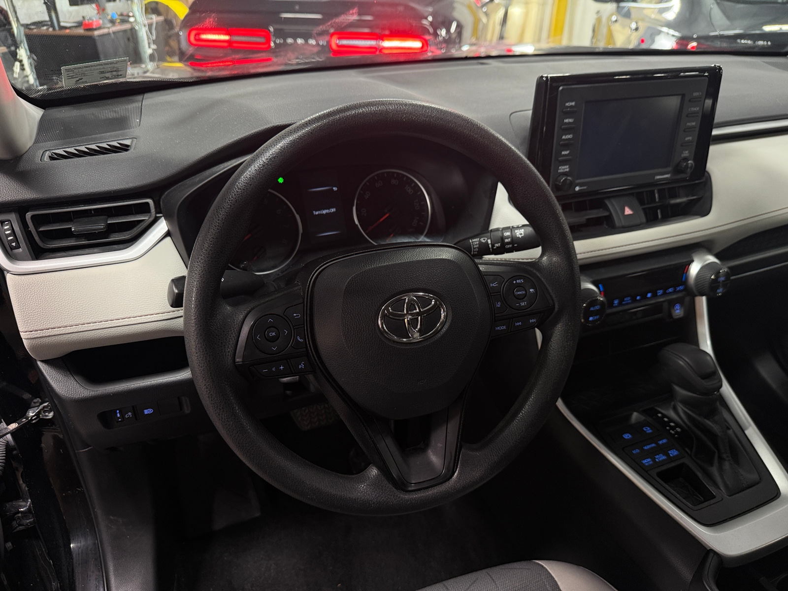 Thumbnail: 2022 Toyota RAV4 - 5