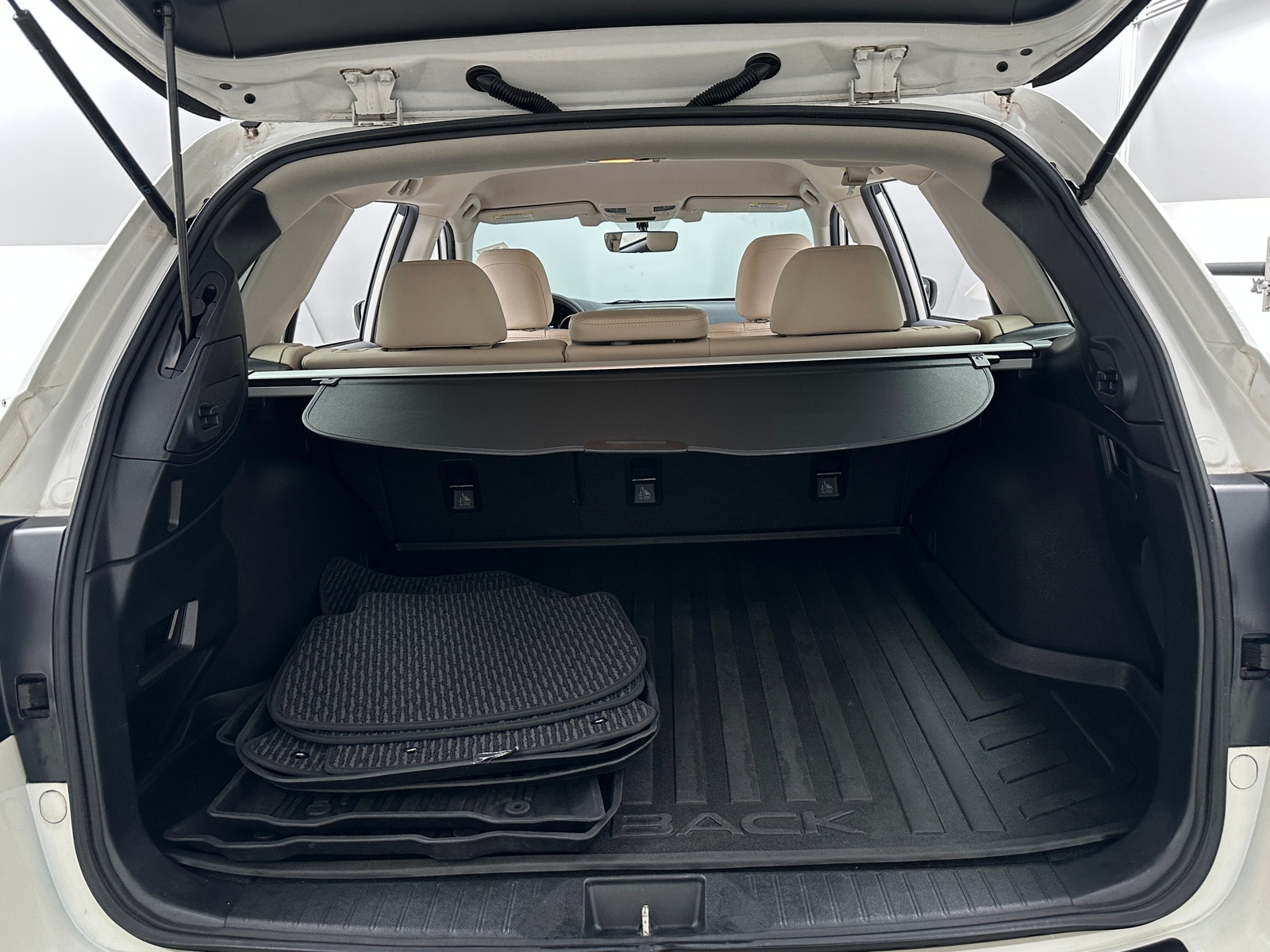 Thumbnail: 2019 Subaru Outback - 6