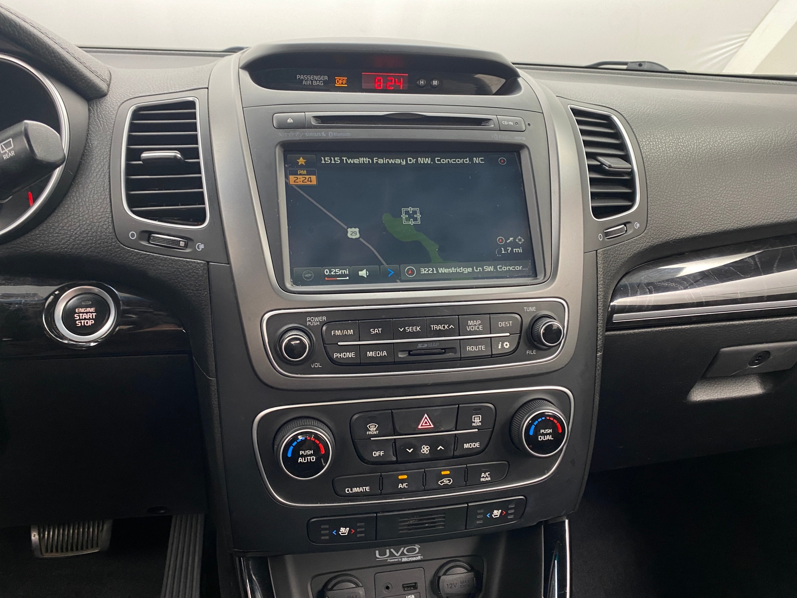 Thumbnail: 2015 Kia Sorento - 3