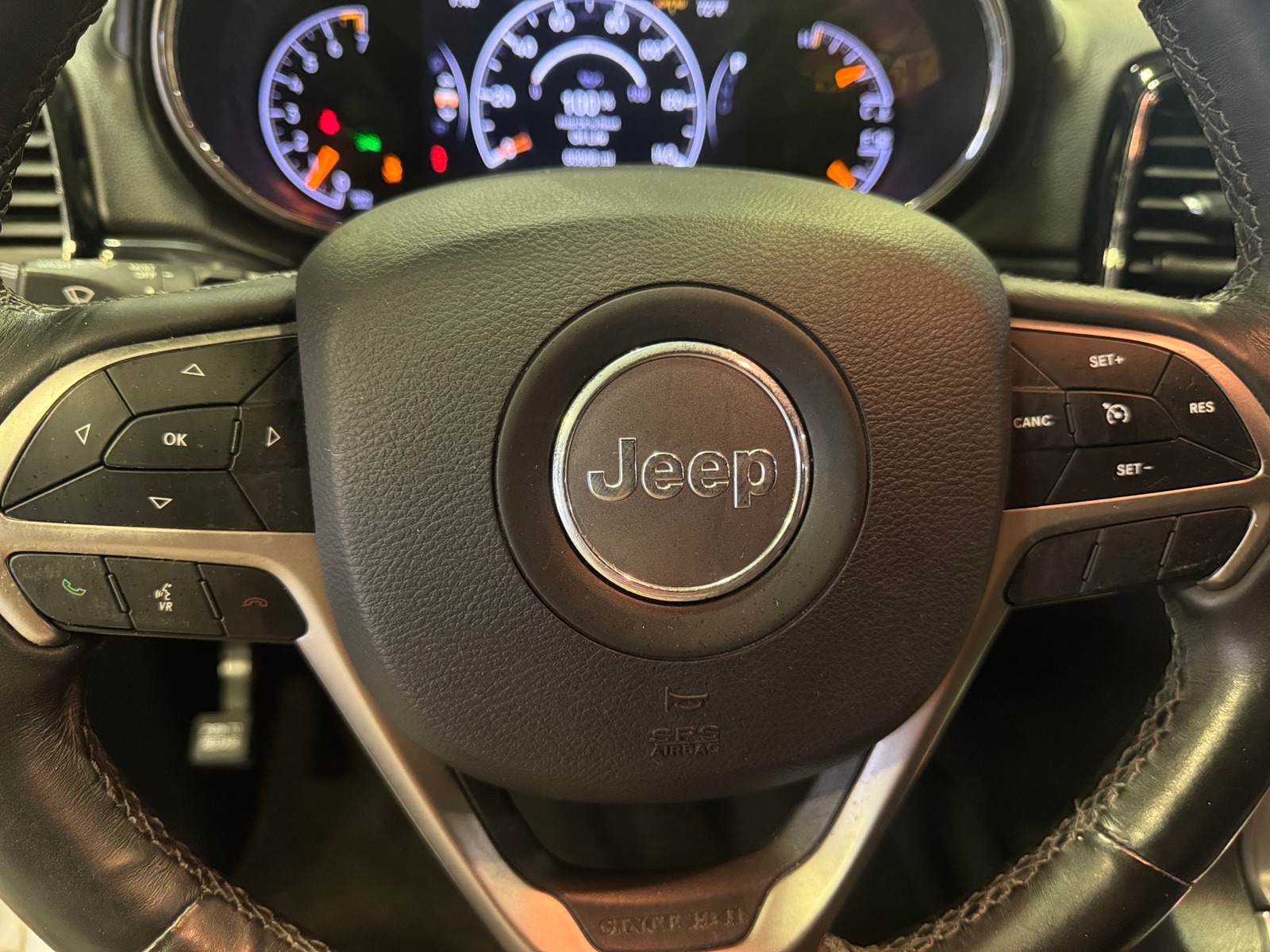 Thumbnail: 2019 Jeep Grand Cherokee - 4