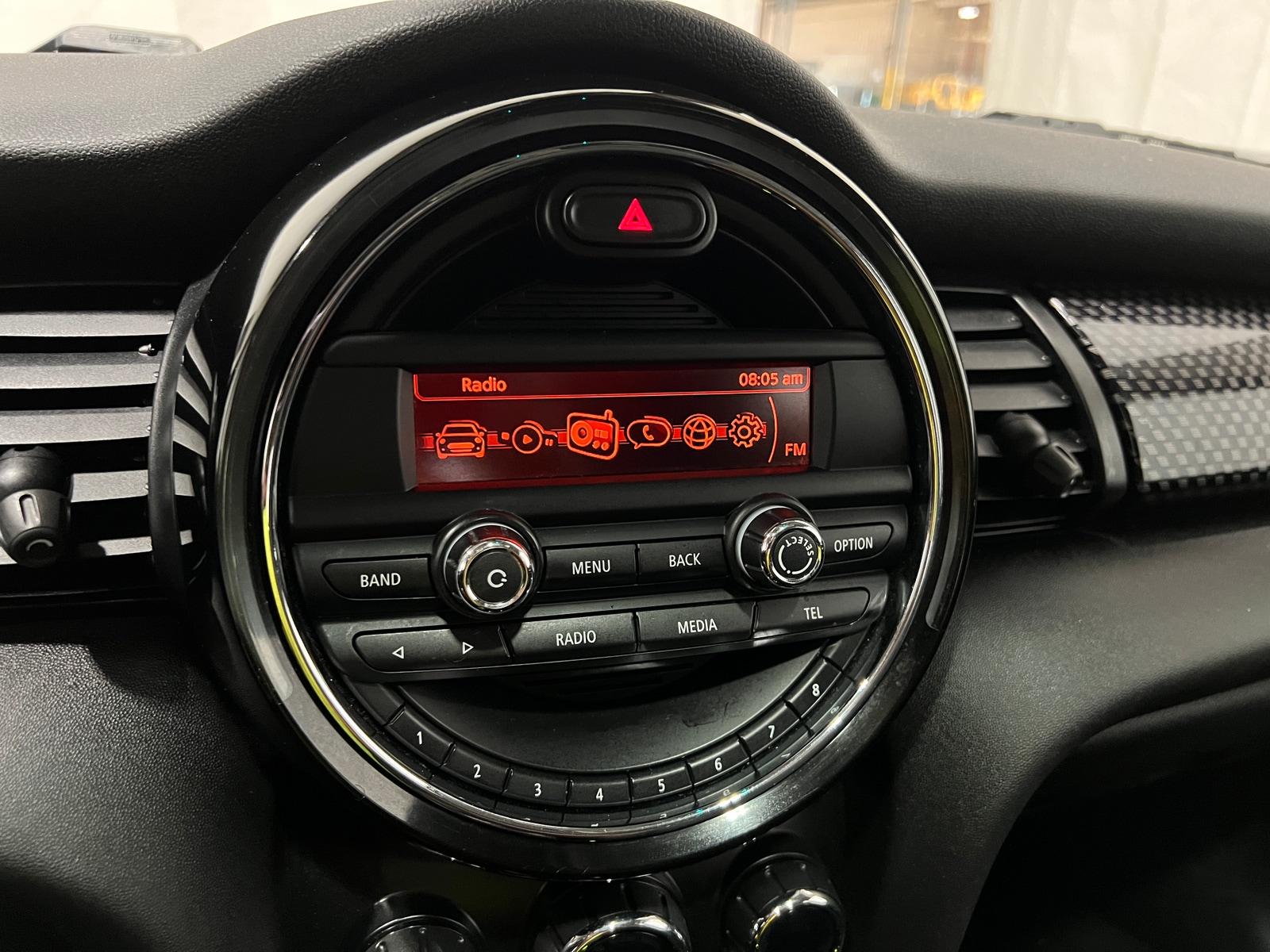 Thumbnail: 2015 MINI Cooper Hardtop - 3
