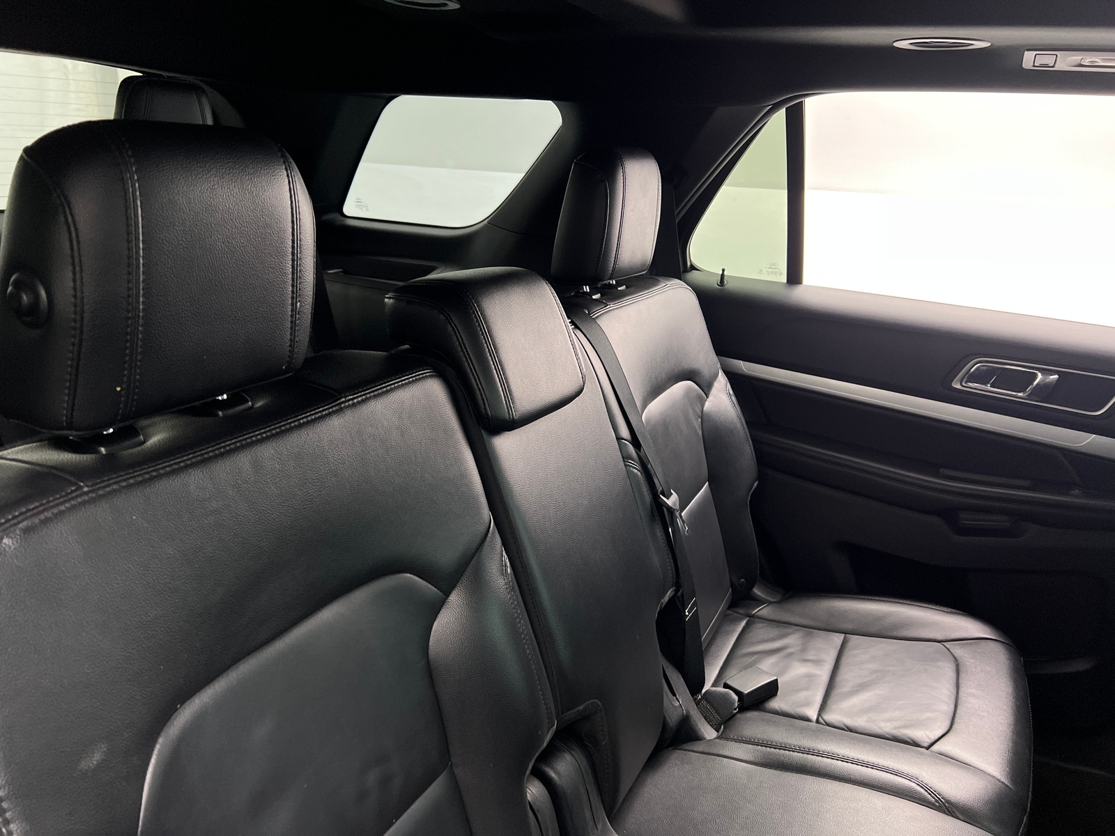Thumbnail: 2016 Ford Explorer - 5