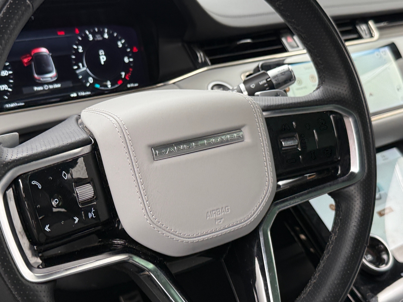 Thumbnail: 2021 Land Rover Range Rover Evoque - 4