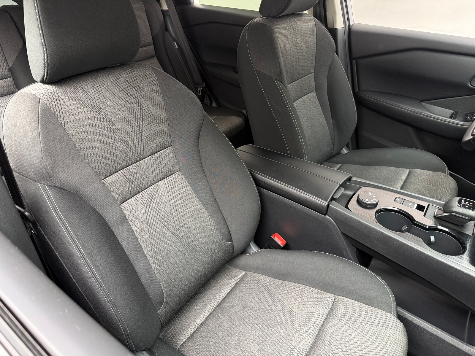 Thumbnail: 2025 Nissan Rogue - 2