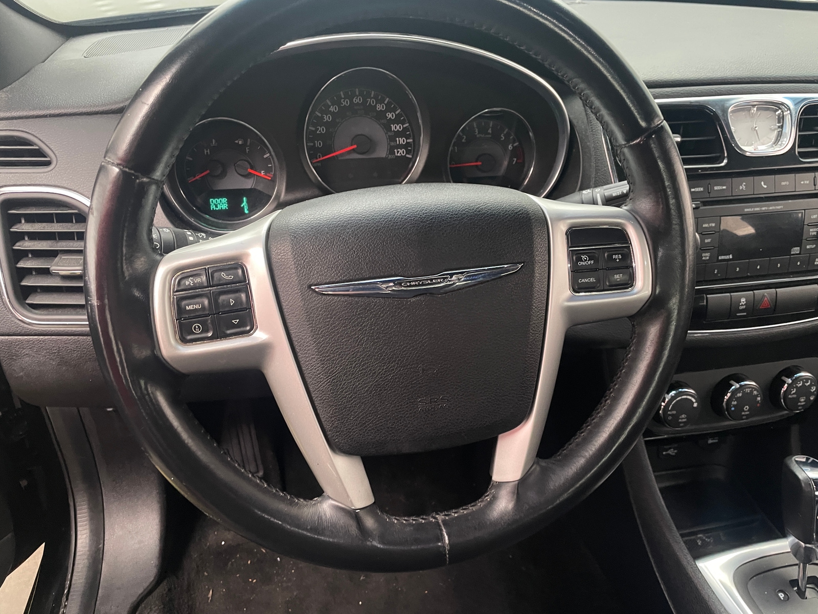 Thumbnail: 2014 Chrysler 200 - 5