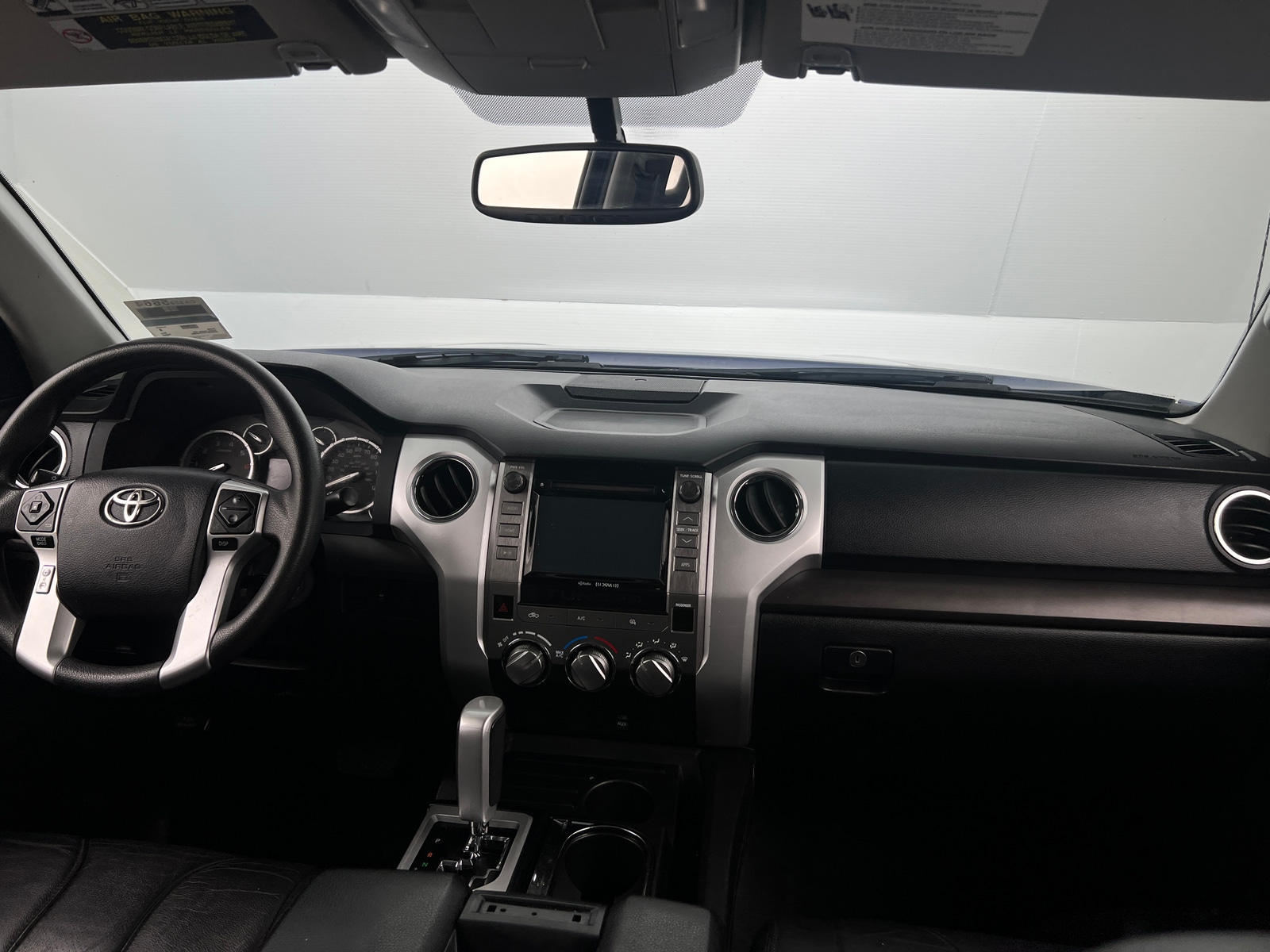 Thumbnail: 2015 Toyota Tundra - 2