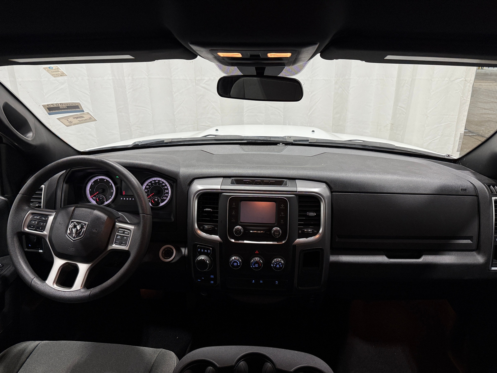 Thumbnail: 2022 RAM 1500 Classic - 3