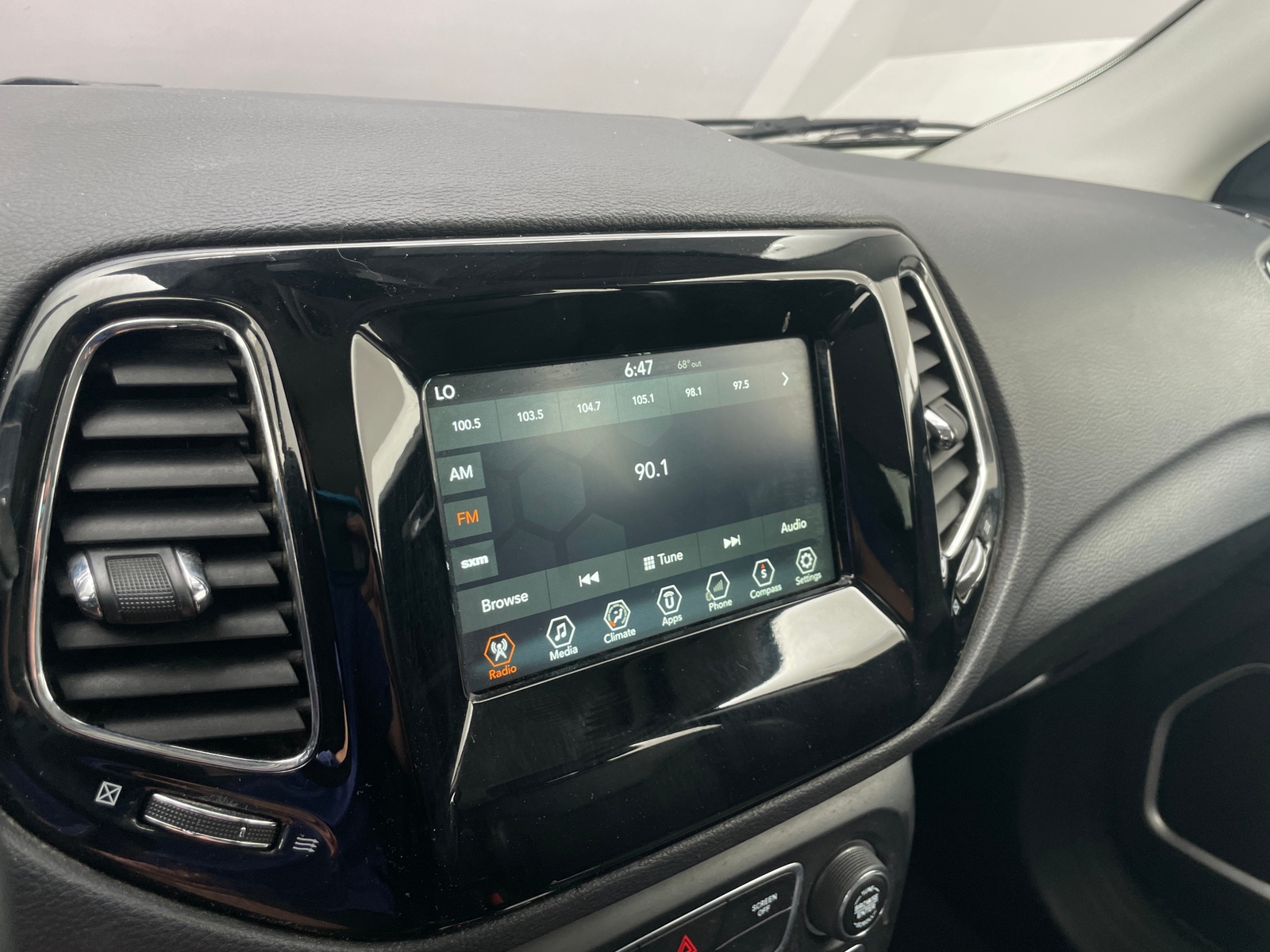 Thumbnail: 2018 Jeep Compass - 4