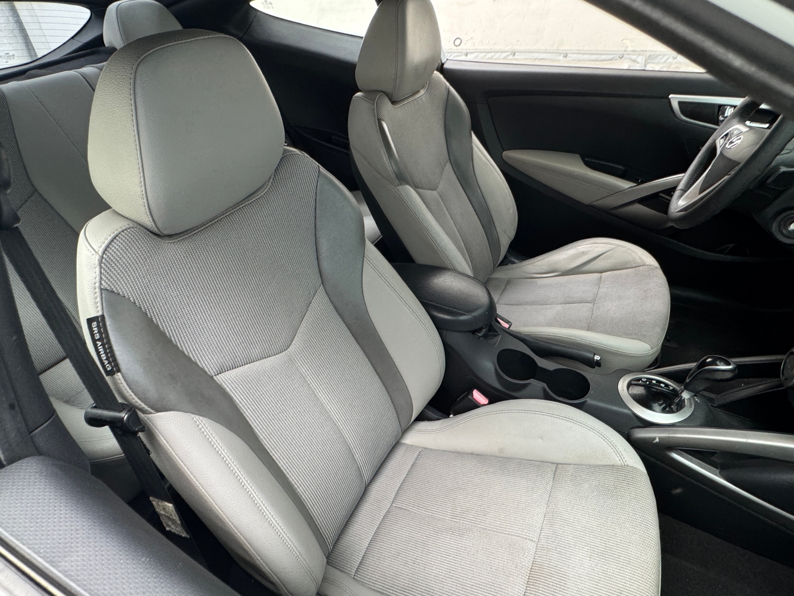 Thumbnail: 2013 Hyundai Veloster - 2