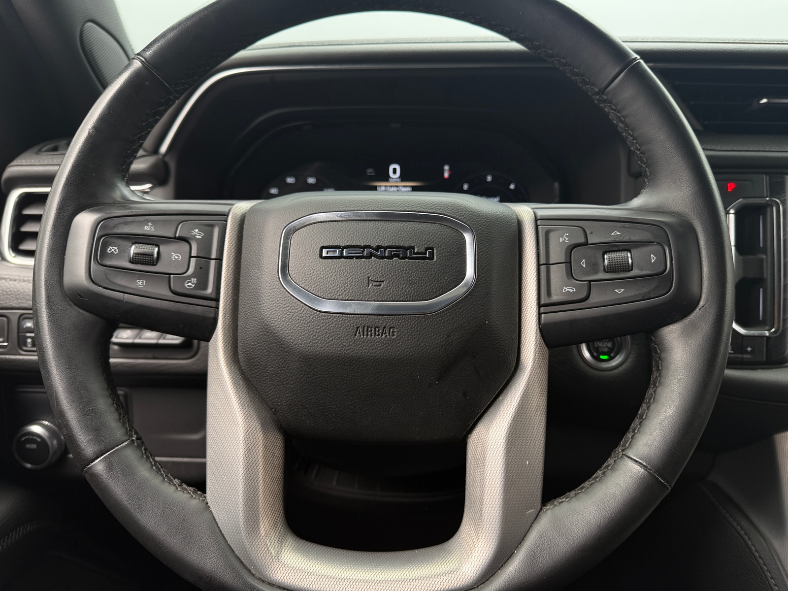 Thumbnail: 2023 GMC Yukon - 4