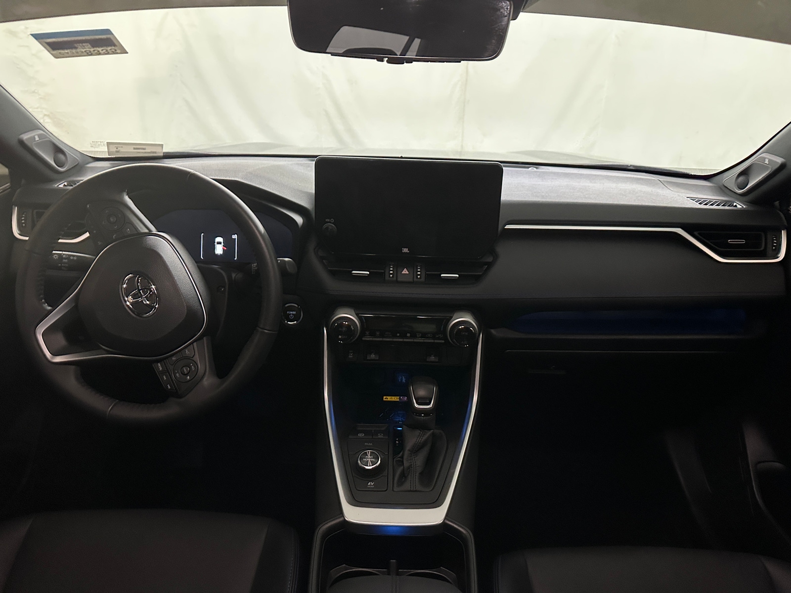 Thumbnail: 2025 Toyota RAV4 - 2