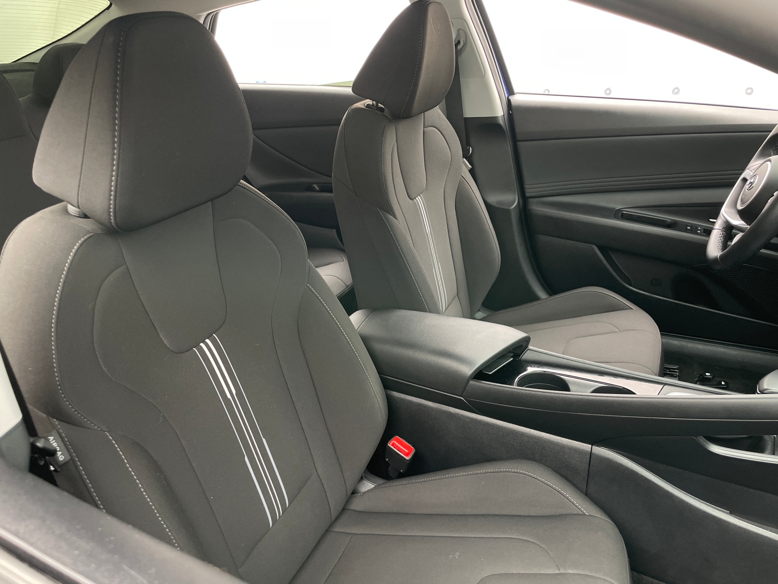 Thumbnail: 2023 Hyundai Elantra - 2