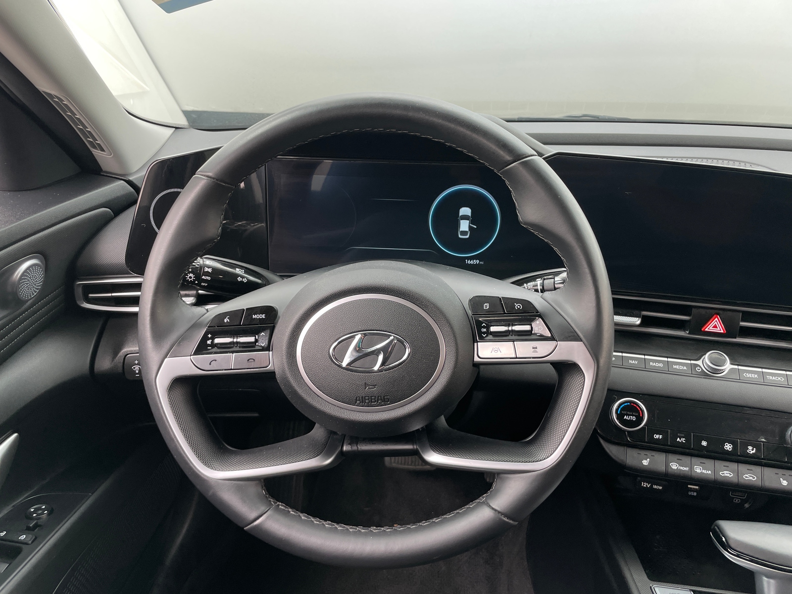 Thumbnail: 2023 Hyundai Elantra - 5
