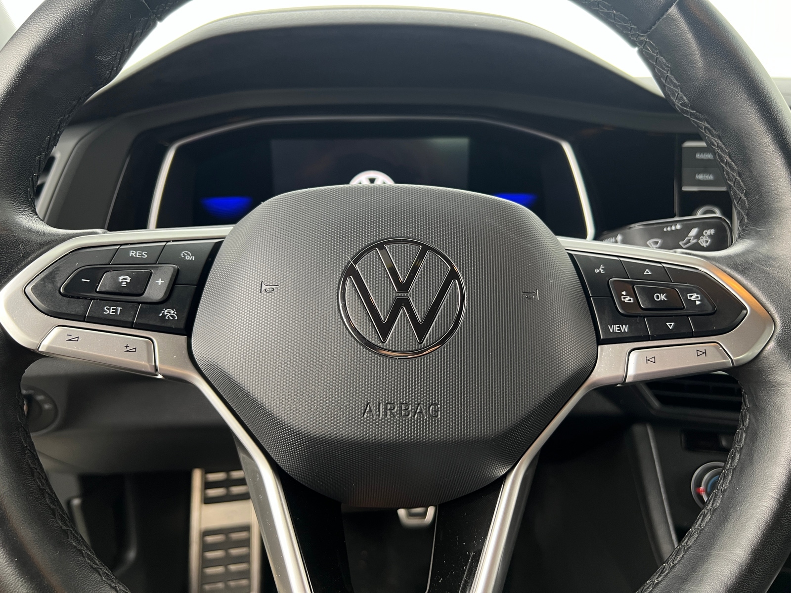 Thumbnail: 2023 Volkswagen Jetta - 5