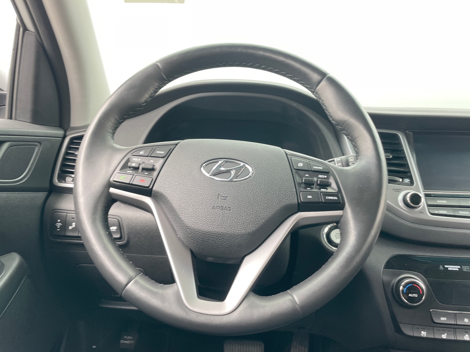 Thumbnail: 2018 Hyundai Tucson - 4