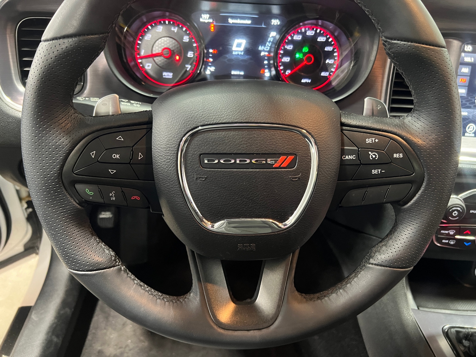 Thumbnail: 2017 Dodge Charger - 5