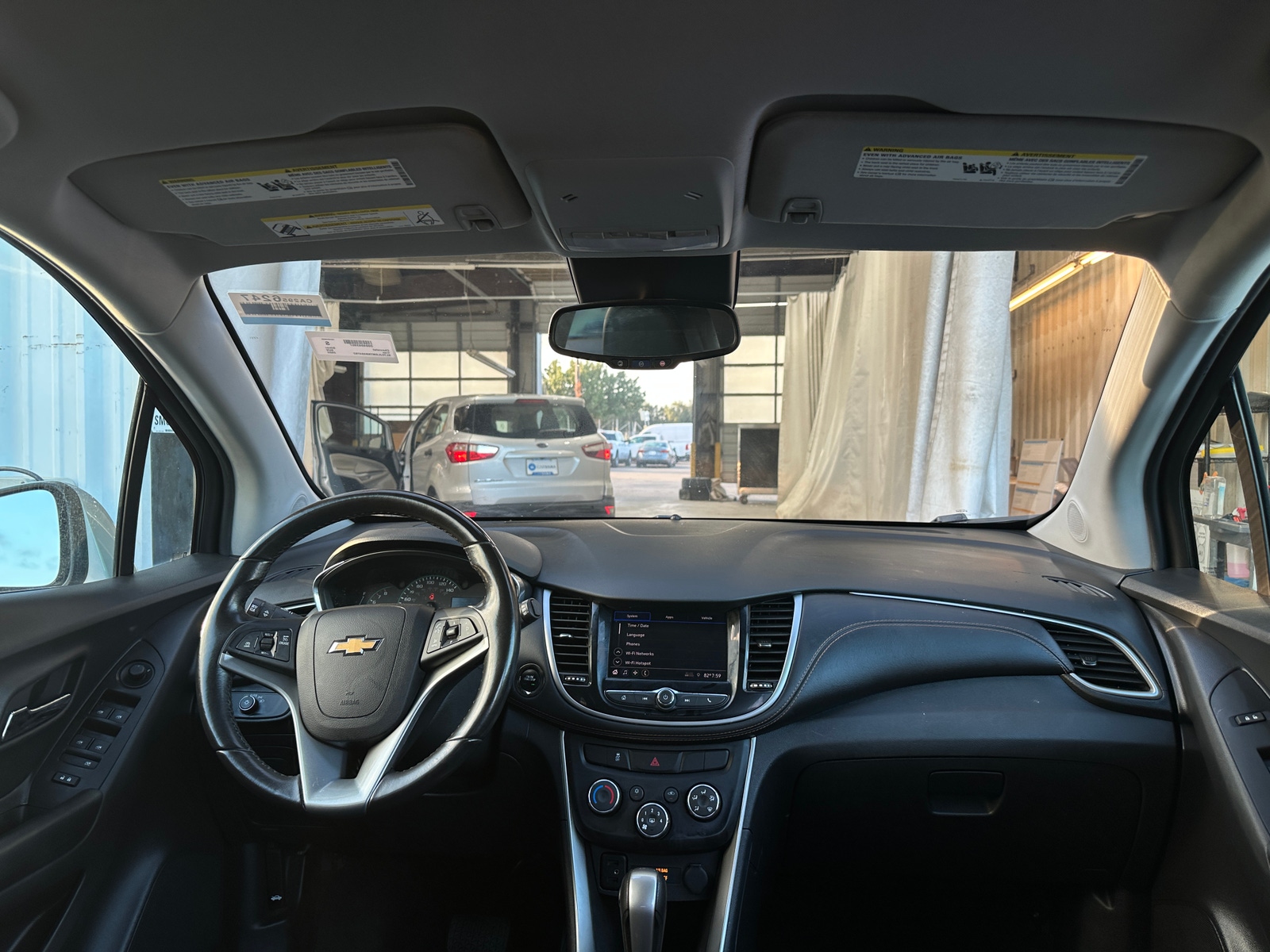 Thumbnail: 2022 Chevrolet Trax - 3