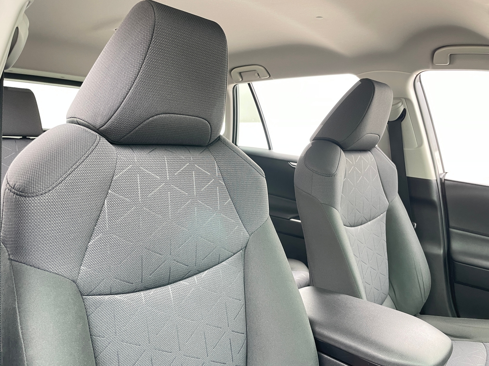 Thumbnail: 2020 Toyota RAV4 - 2