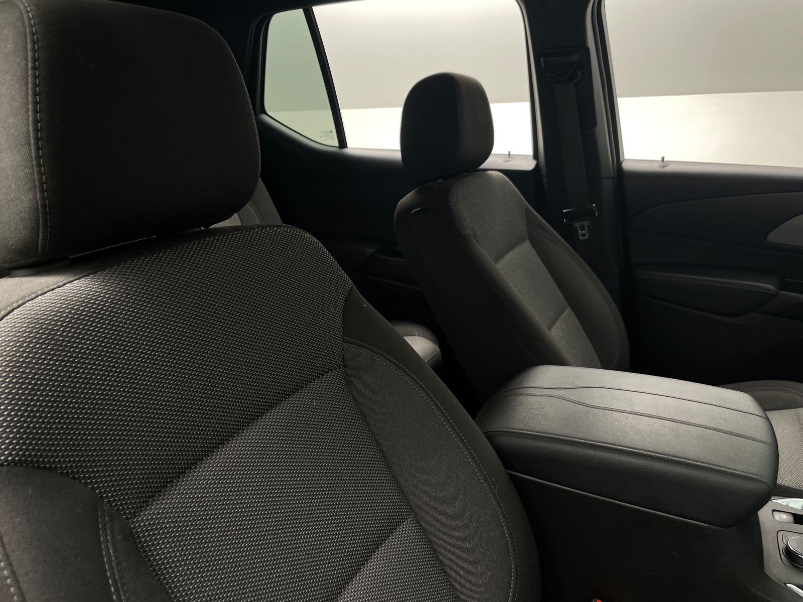 Thumbnail: 2023 Chevrolet Traverse - 2