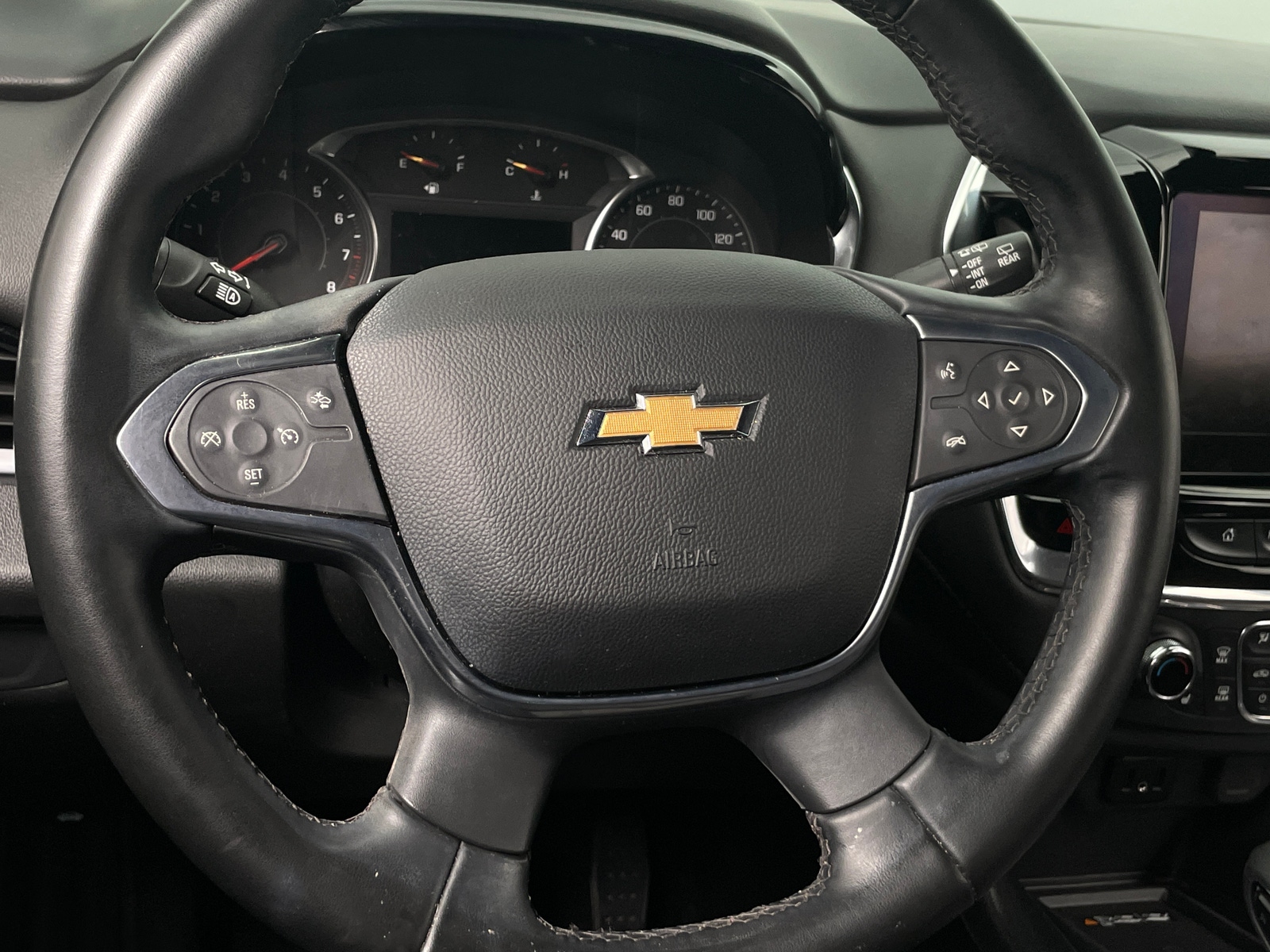 Thumbnail: 2023 Chevrolet Traverse - 5