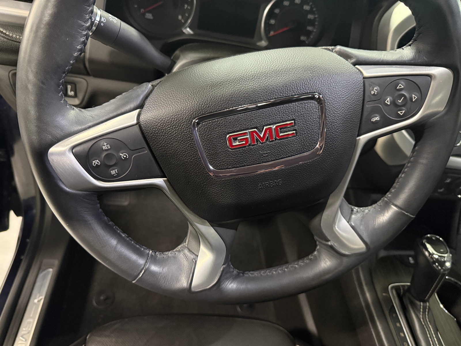 Thumbnail: 2017 GMC Acadia - 4